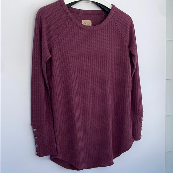 Chaser Women's Waffle Knit Thermal Top Burgundy with Buttoned Sleeves Medium - Picture 4 of 11